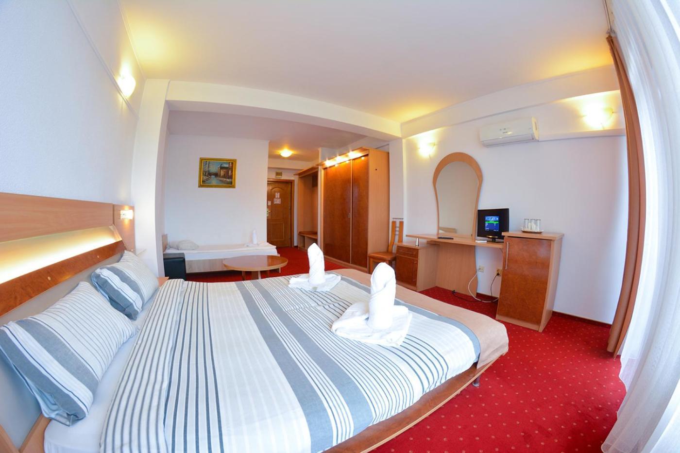 Hotel Pensiune Valentina Râmnicu Vâlcea Exterior foto