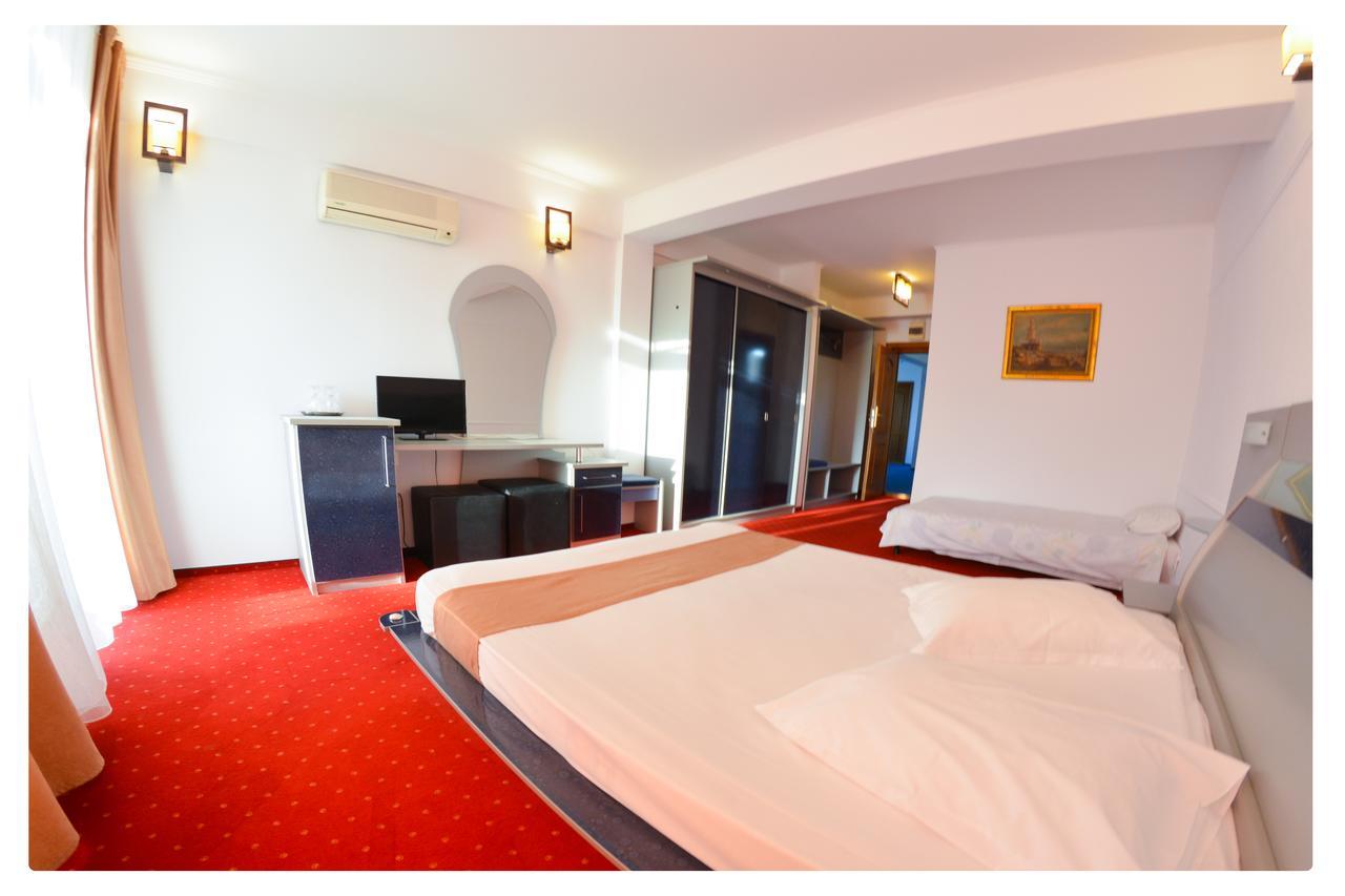 Hotel Pensiune Valentina Râmnicu Vâlcea Exterior foto